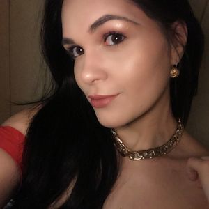 Meet your Posher, Kiana